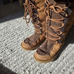 UGG Whitley Moccasin Tall Boots in Chestnut Suede Leather, Size 8